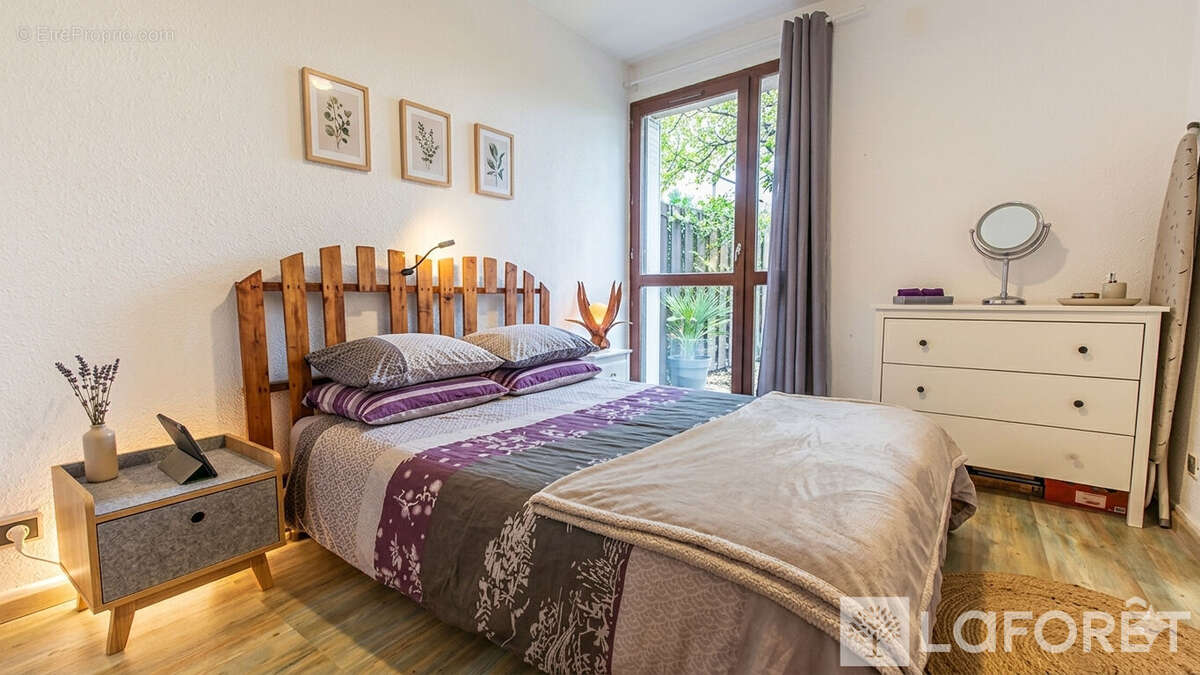 ** appartement type 2 + cave + garage - embrun - 2 pièces - photo 5