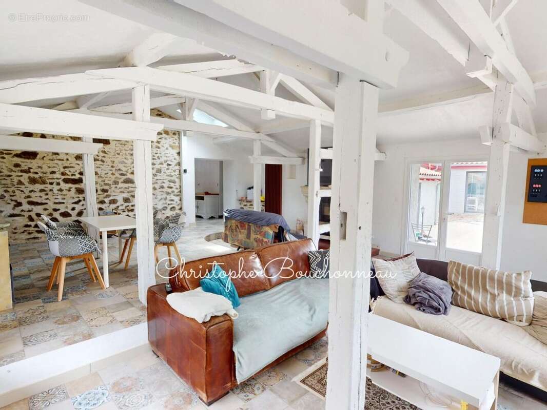 Maison à MAULEVRIER