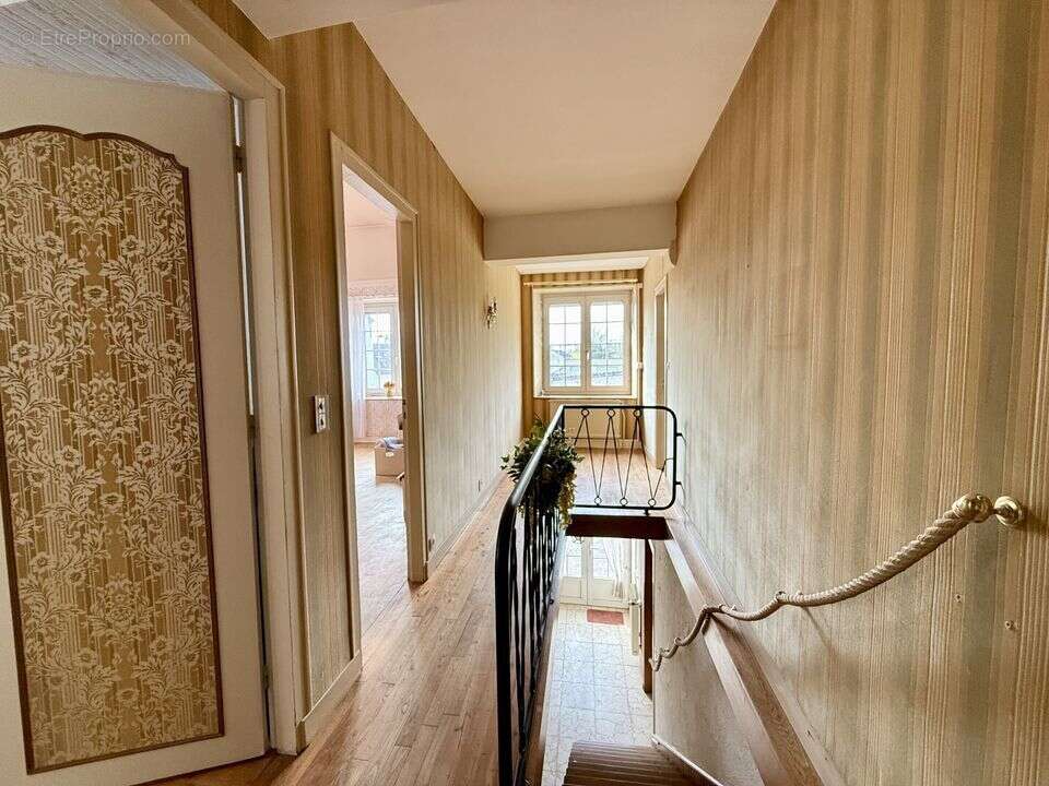 Ensemble immobilier avec maison, grange en pierre et grand - photo 14
