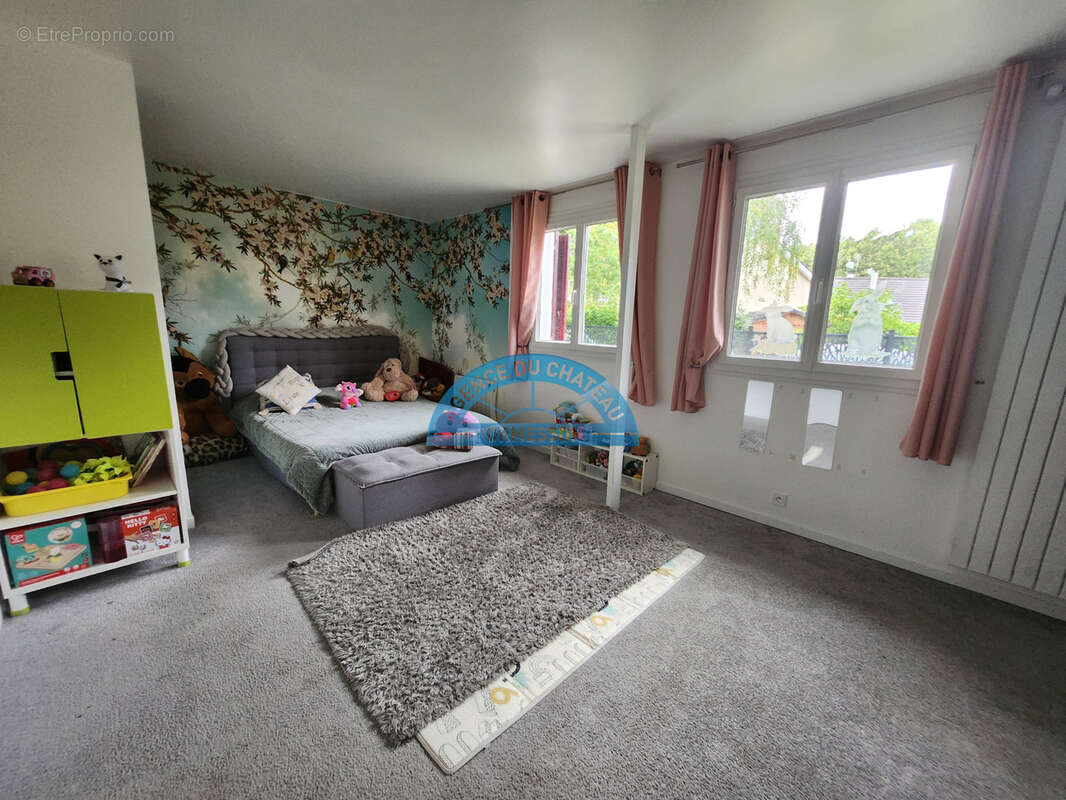 Maison à PONTAULT-COMBAULT