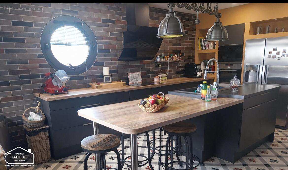   - Maison à PAIMBOEUF