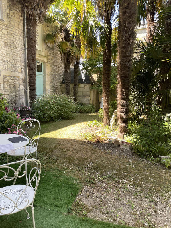 Maison à SAINT-JEAN-D'ANGELY