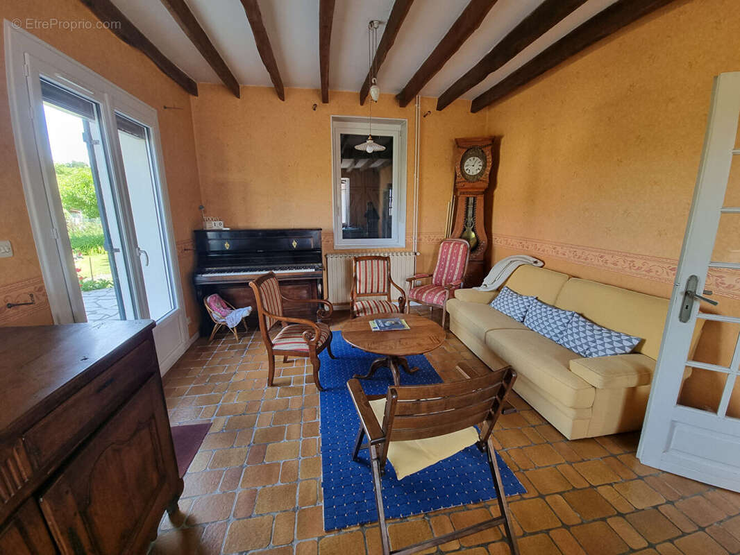 Maison à GARCHIZY