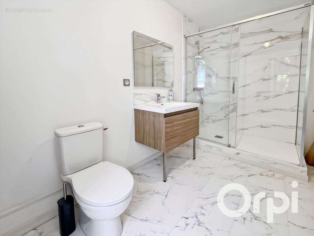 Propriété d'exception en pierre de 576 m² habitables - 6 suites - Cadre verdoyant - photo 18