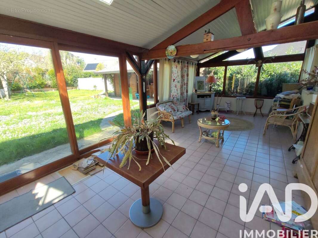 Maison 147 m² à Neuvy  - photo 8
