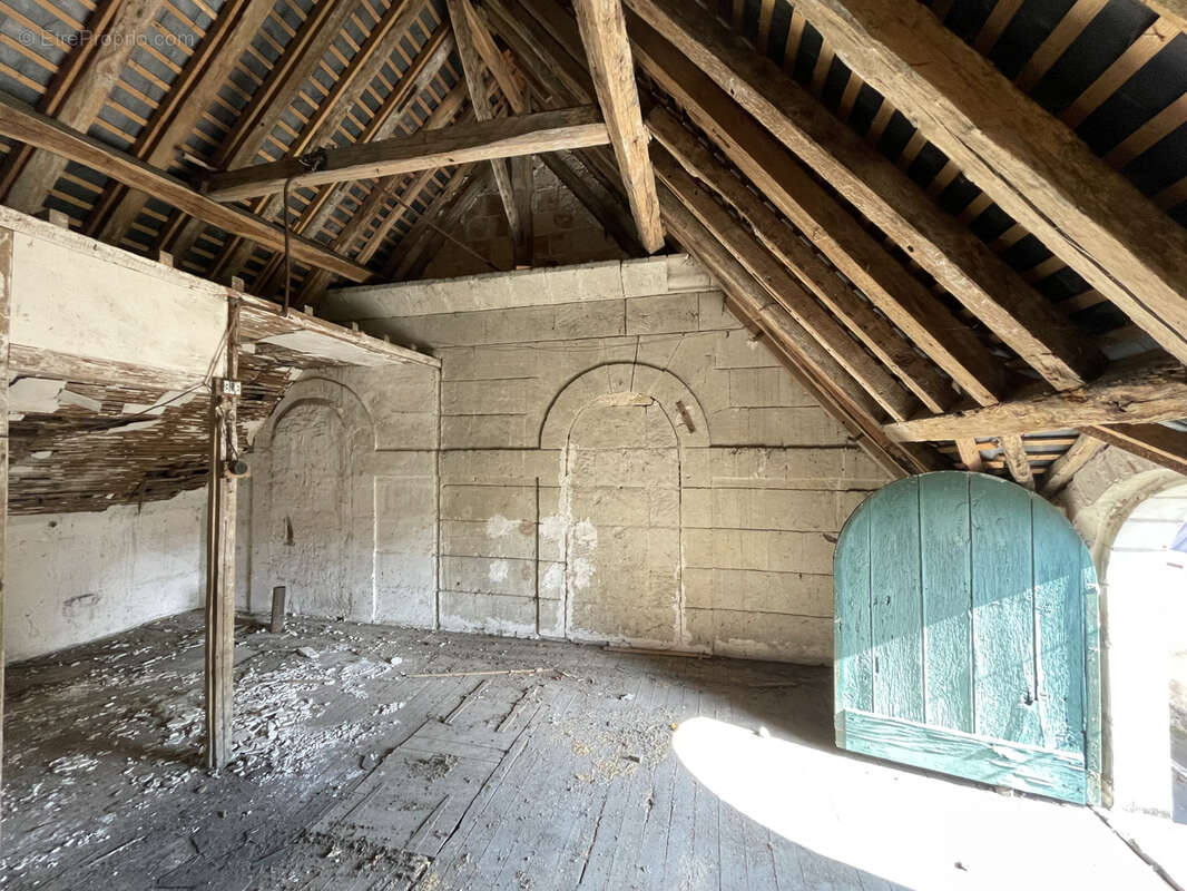 Maison à NEUVY-LE-ROI