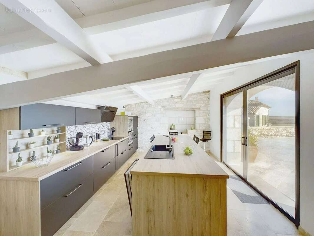 Vue panoramique pour cette propriété de caractère - photo 6