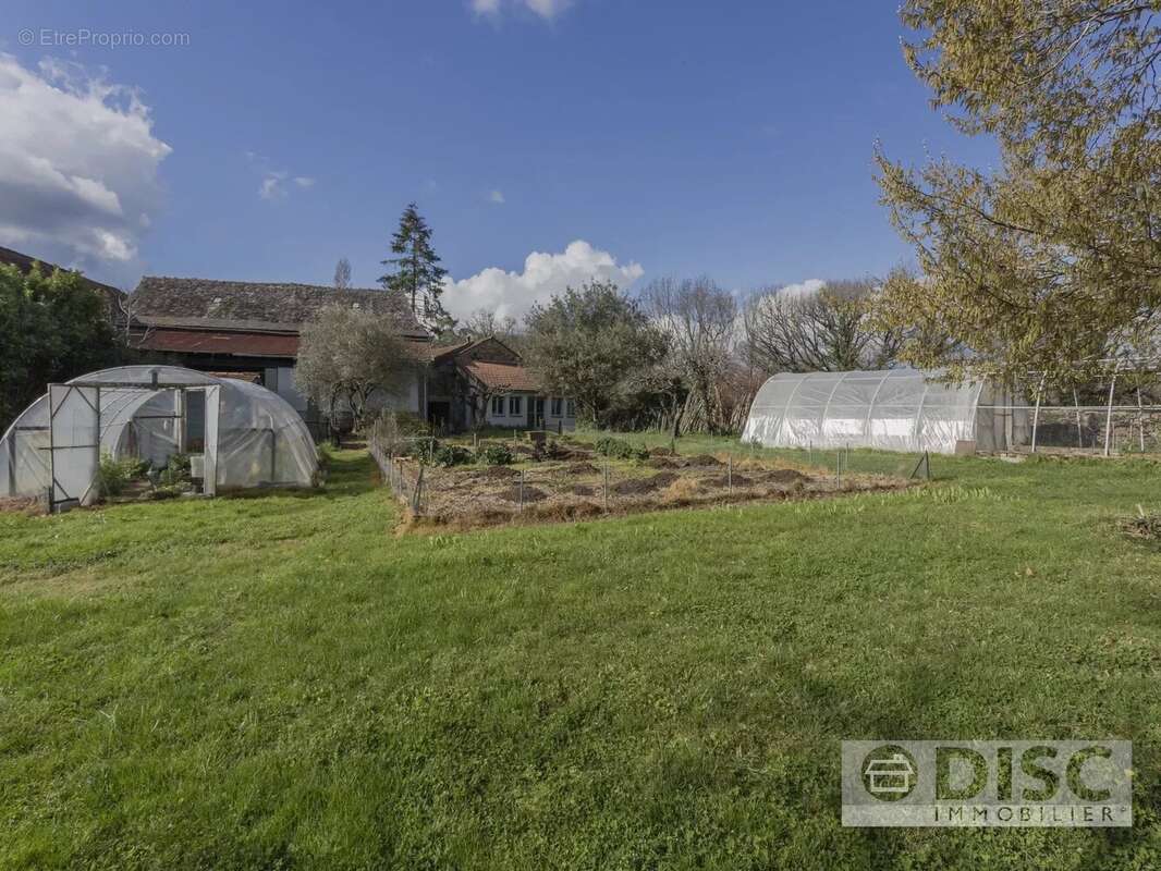 Maison à SAINT-ANDRE-DE-NAJAC