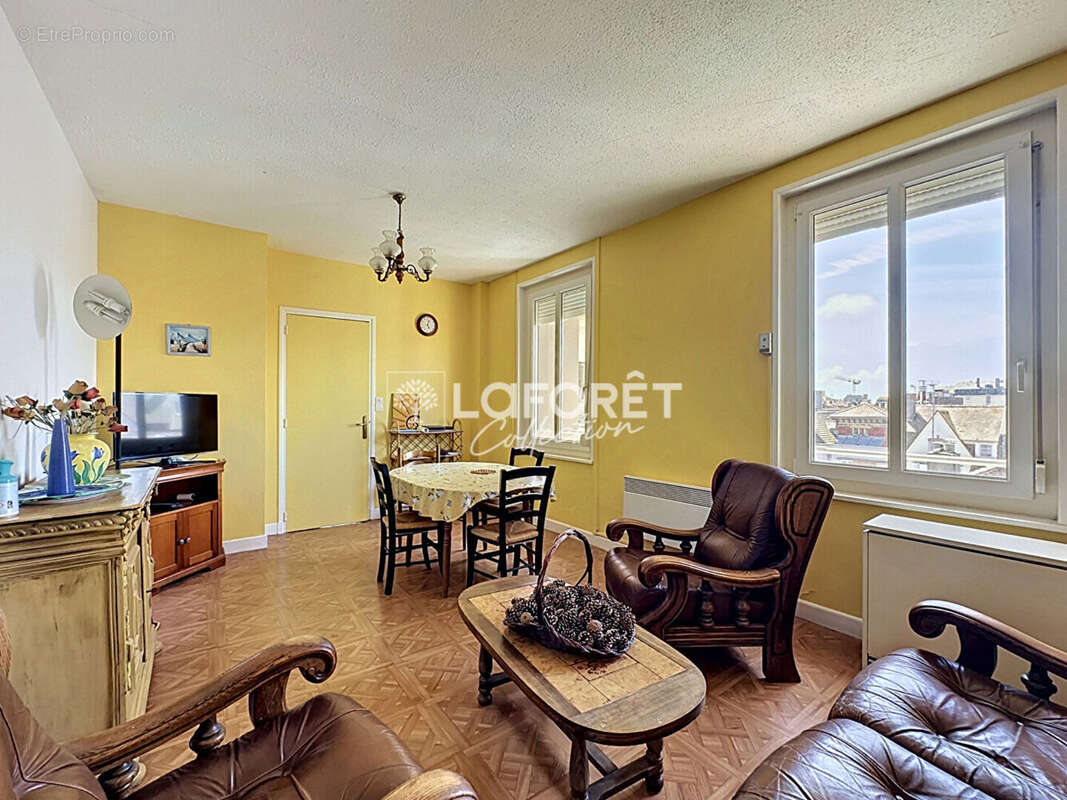 Appartement 3 chambres en centre-ville - photo 2