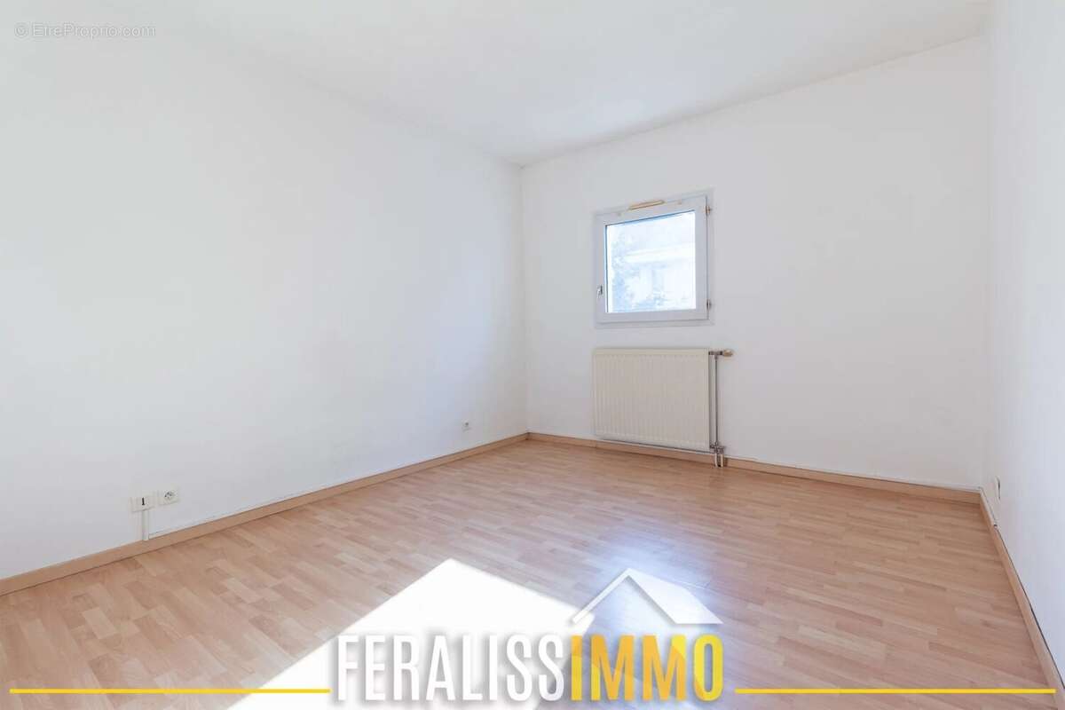 Appartement à JOUY-LE-MOUTIER