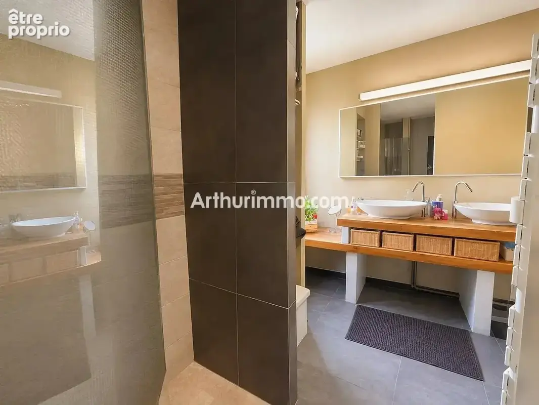 Maison d’architecte de 186 m² avec piscine et belle vue dégagée - photo 11