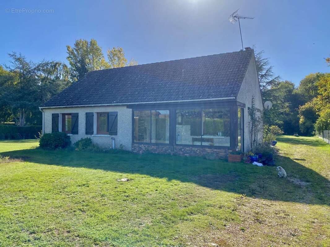 Maison à COURDEMANCHE