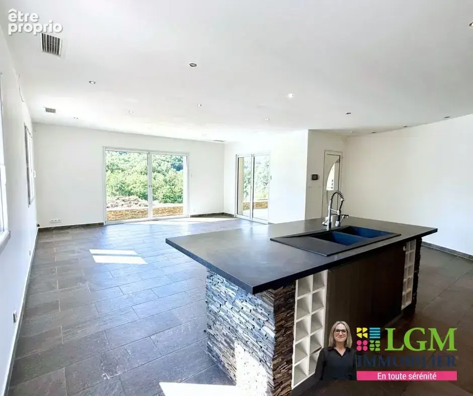 MEYRANNES - Villa 4 pièces avec studio indépendant loué - photo 4