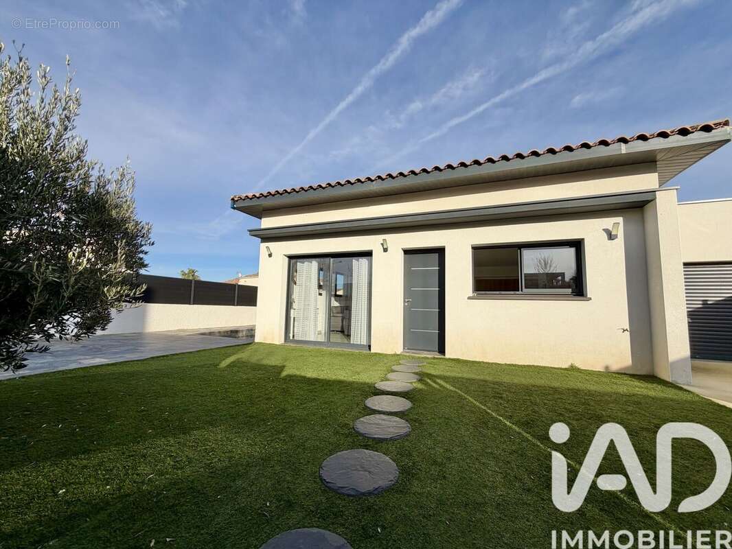 Photo 2 - Maison à SAUVIAN