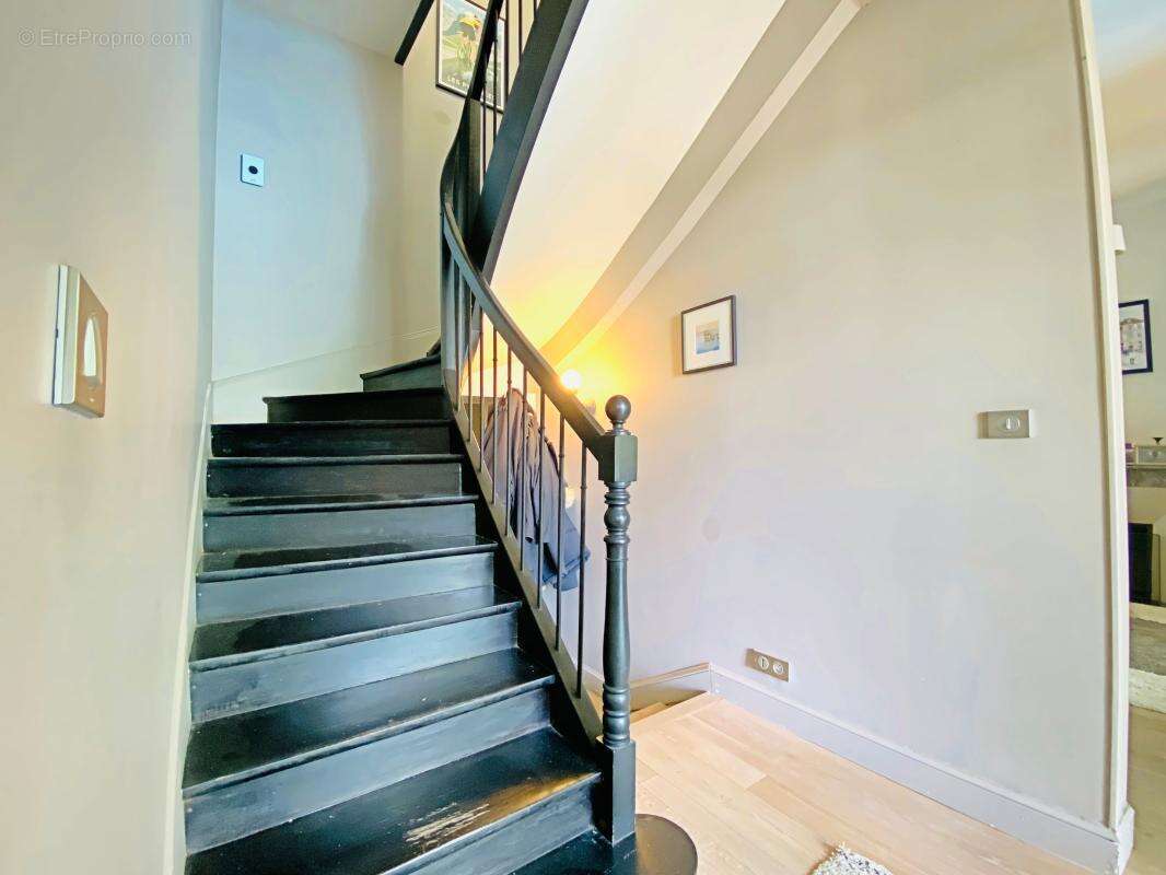 À Vendre : La Villa Pauline, joyau historique de Muret - photo 6