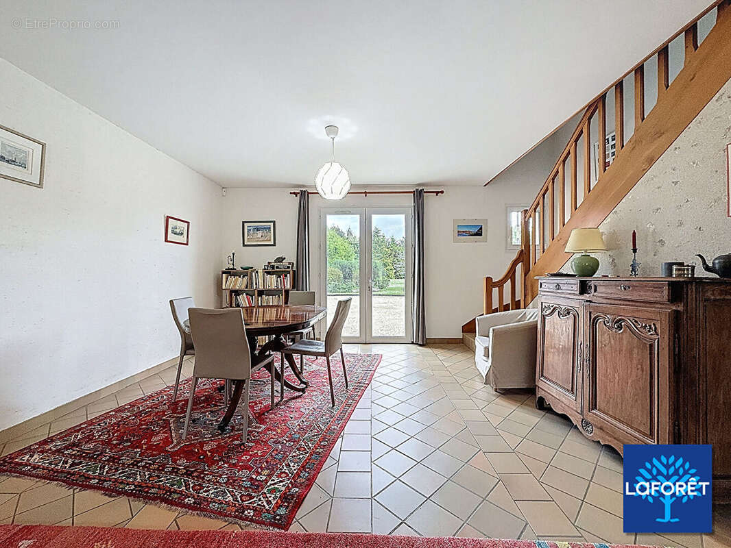 Maison à MONT-PRES-CHAMBORD