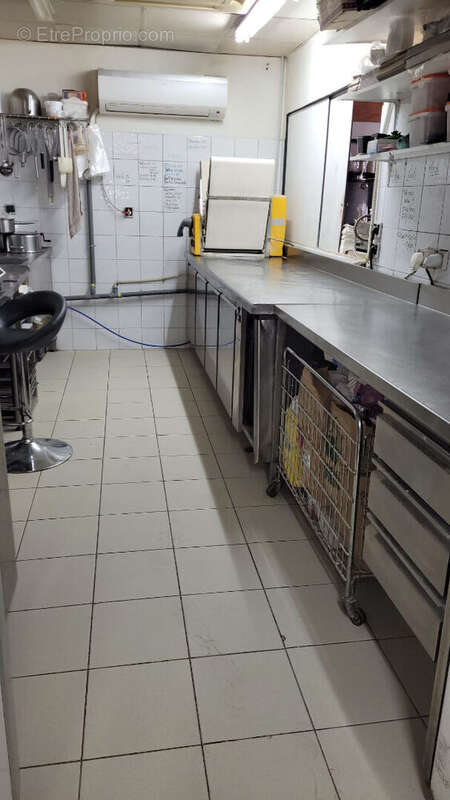 Commerce à MARSEILLE-13E