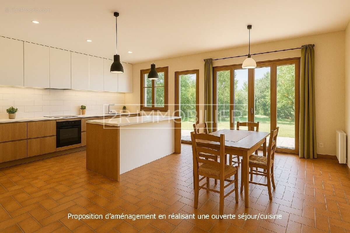 Maison à CONCHES-SUR-GONDOIRE