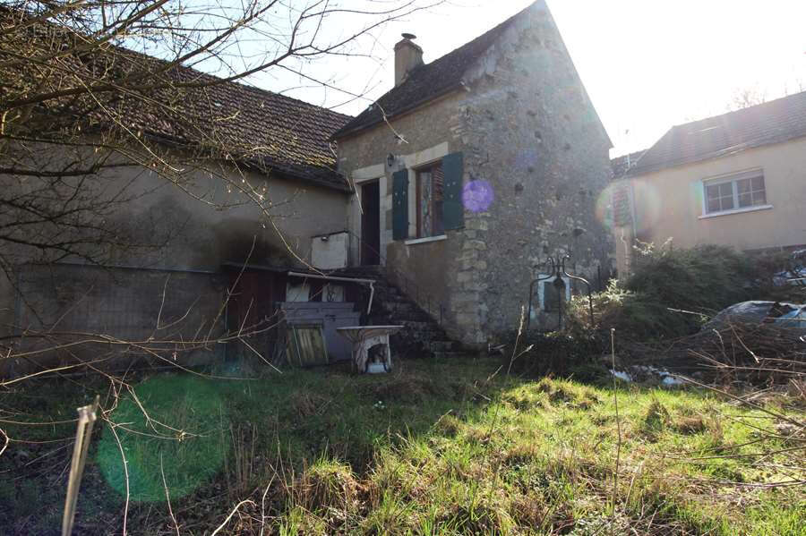 Maison à VARZY