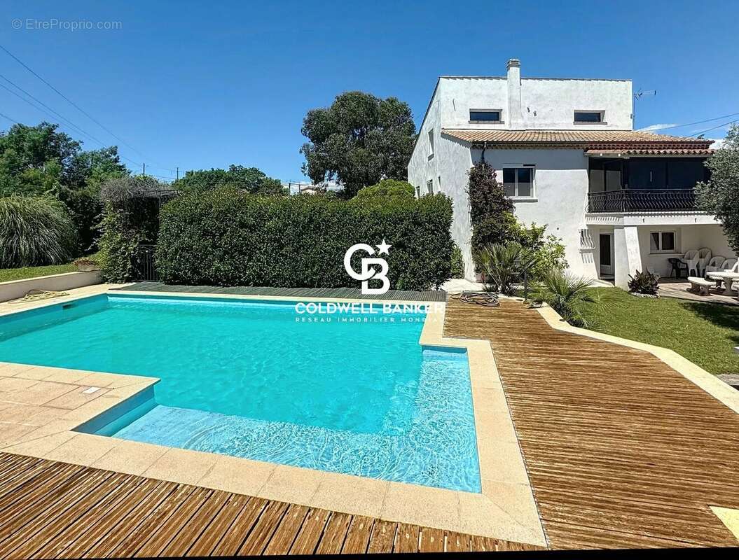 Maison à PUGET-SUR-ARGENS