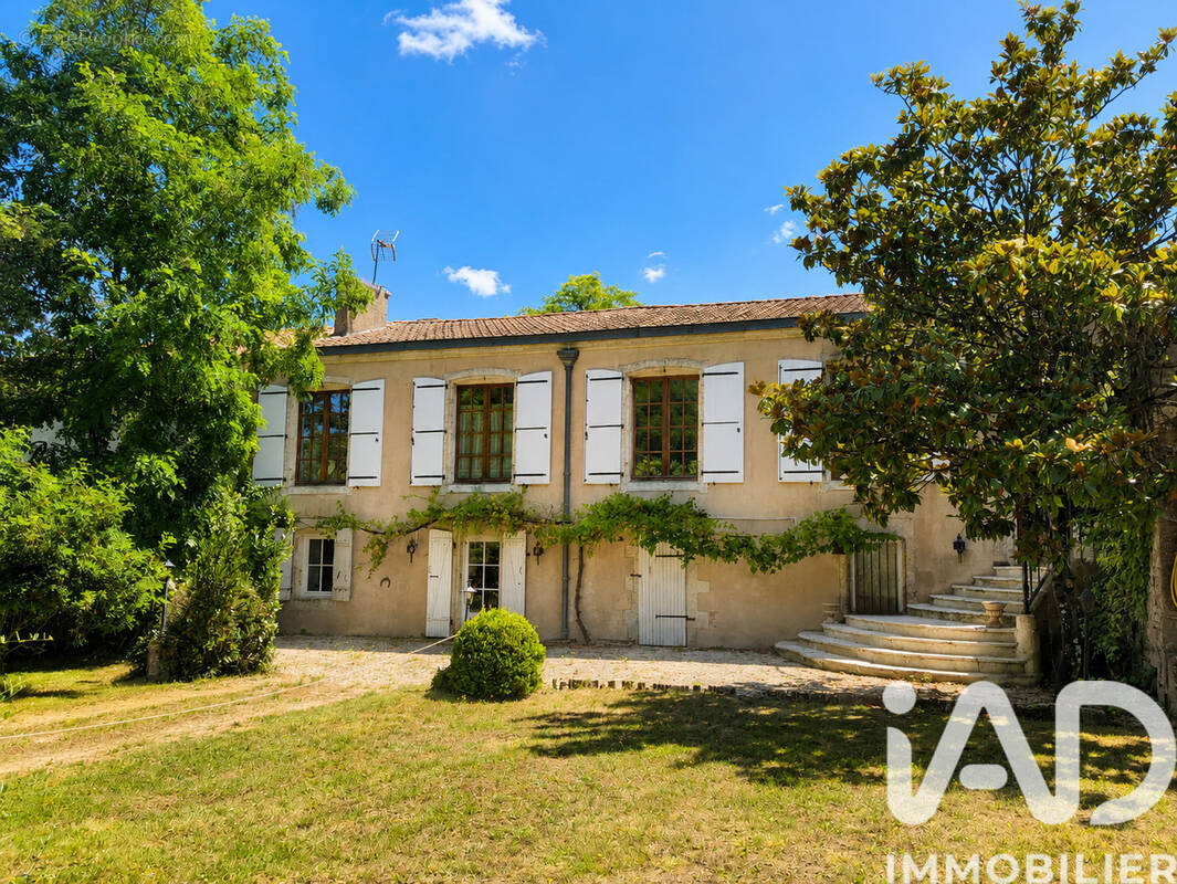 Photo 1 - Maison à NUAILLE-D'AUNIS