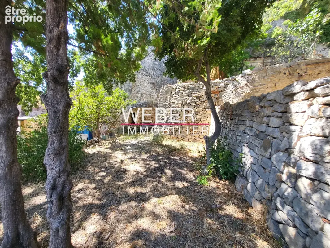 Ollioules centre-village - 60m2 - terrain 929 m2 - photo 11