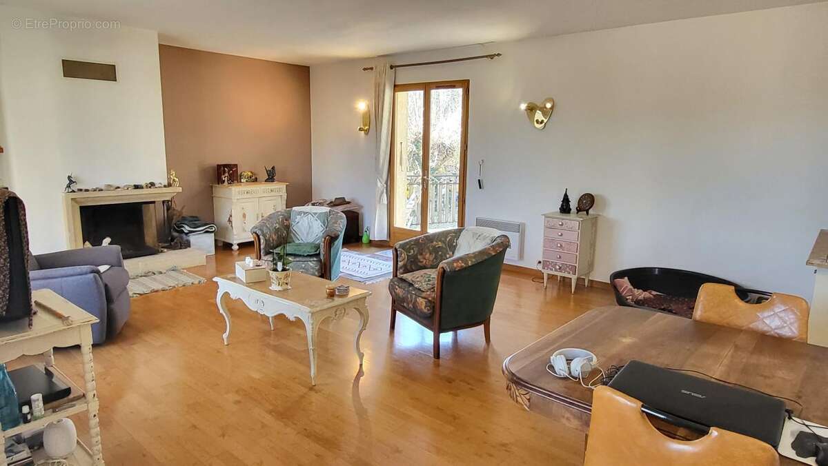 Maison à SAINT-ALBAN-AURIOLLES