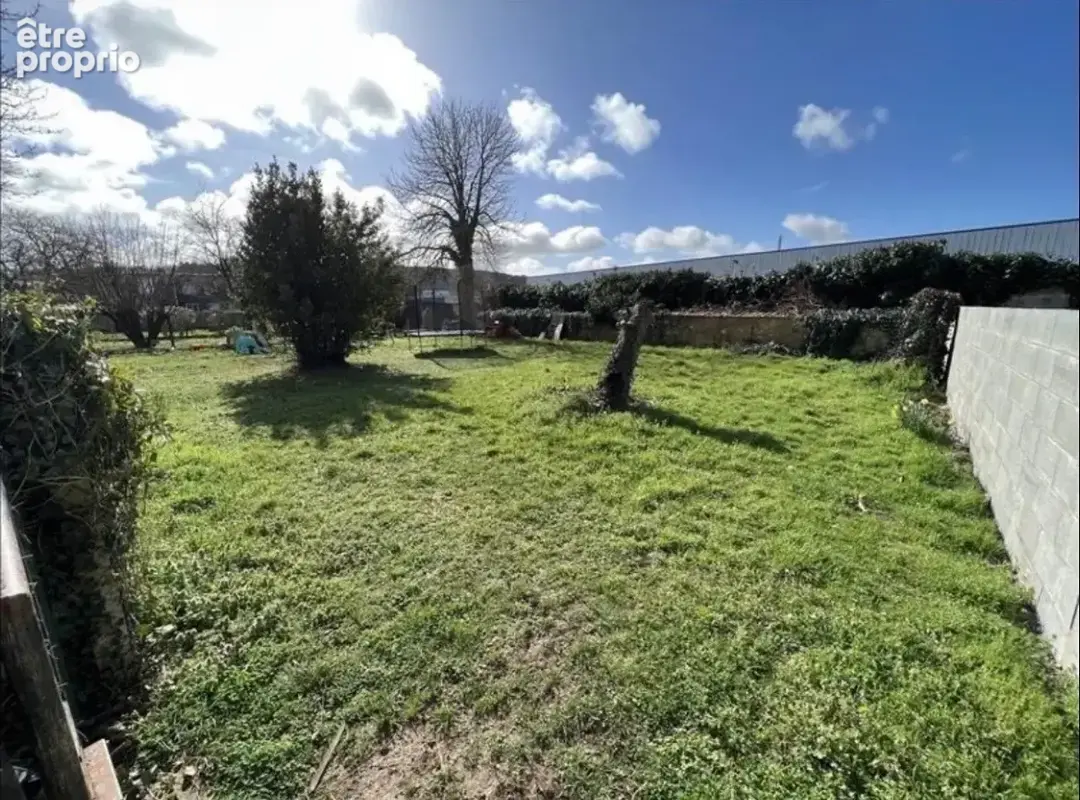 Terrain à ANGOULEME