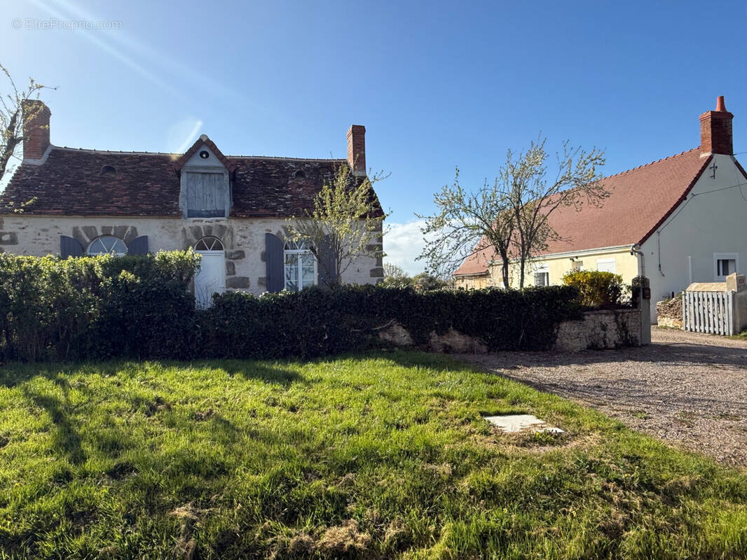 Maison à LE MAGNY
