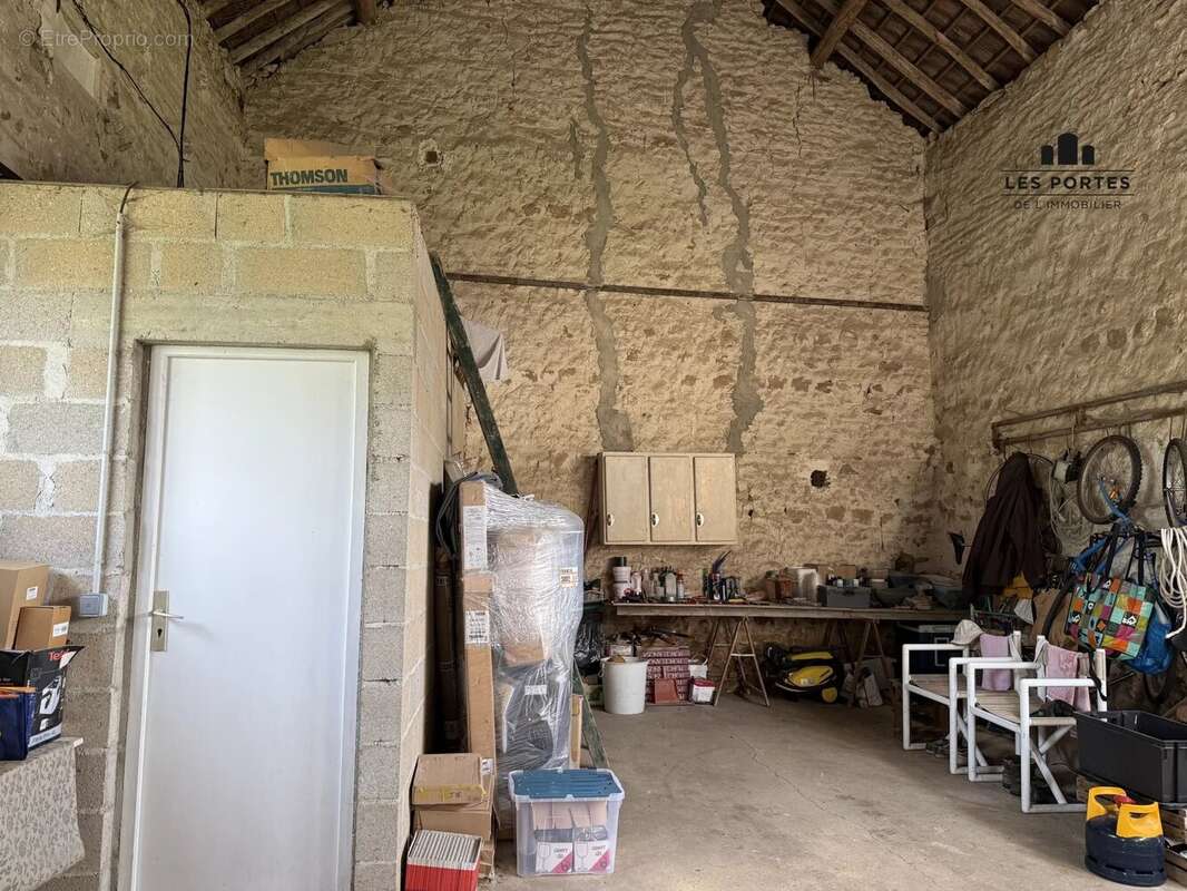 Maison à COURDIMANCHE-SUR-ESSONNE