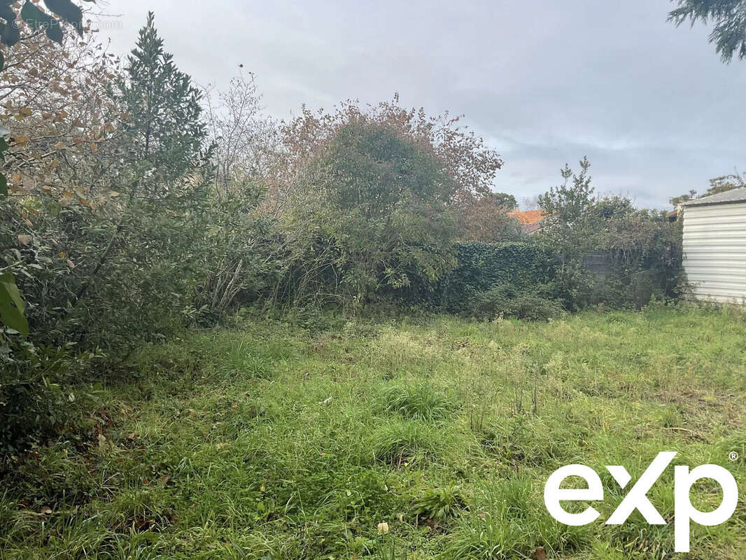 Terrain à MERIGNAC