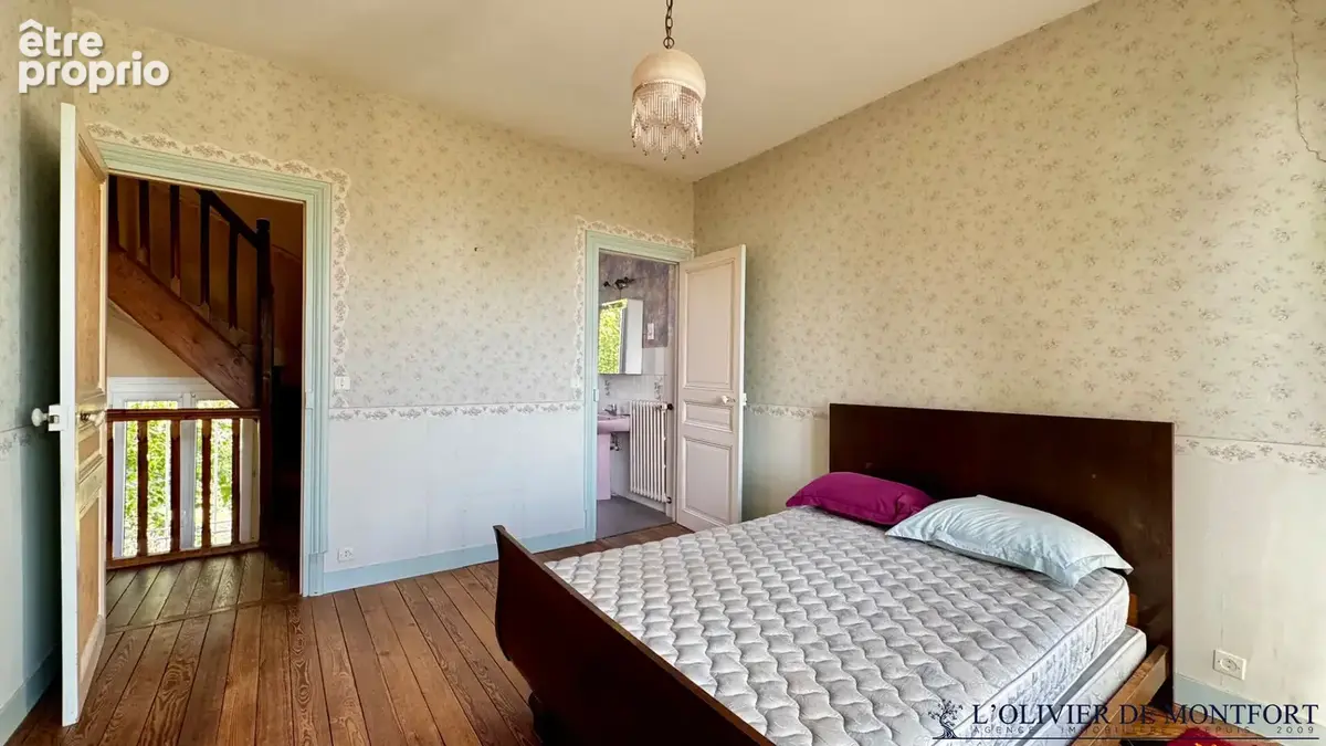 Maison de charme sur terrain de près de 2 hectares. - photo 11