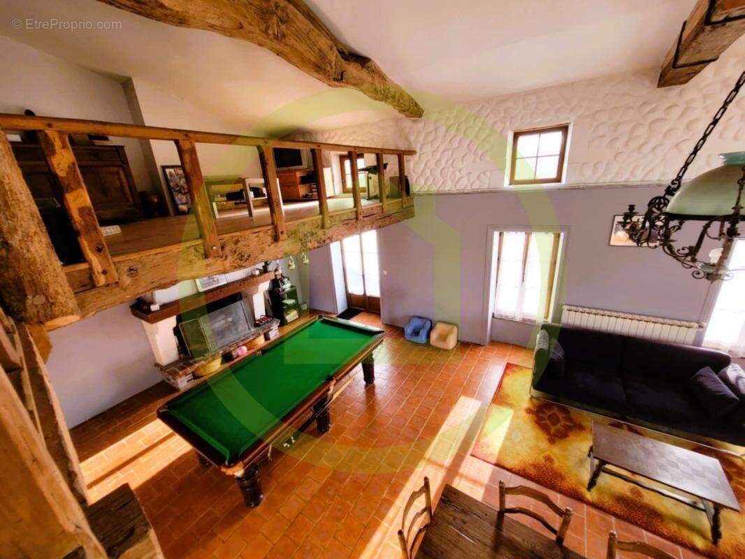 Maison à SAINTE-RAMEE