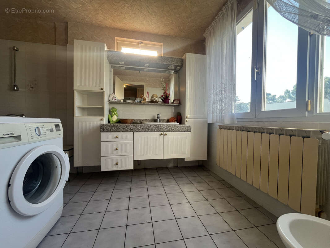 Maison à LES MATHES