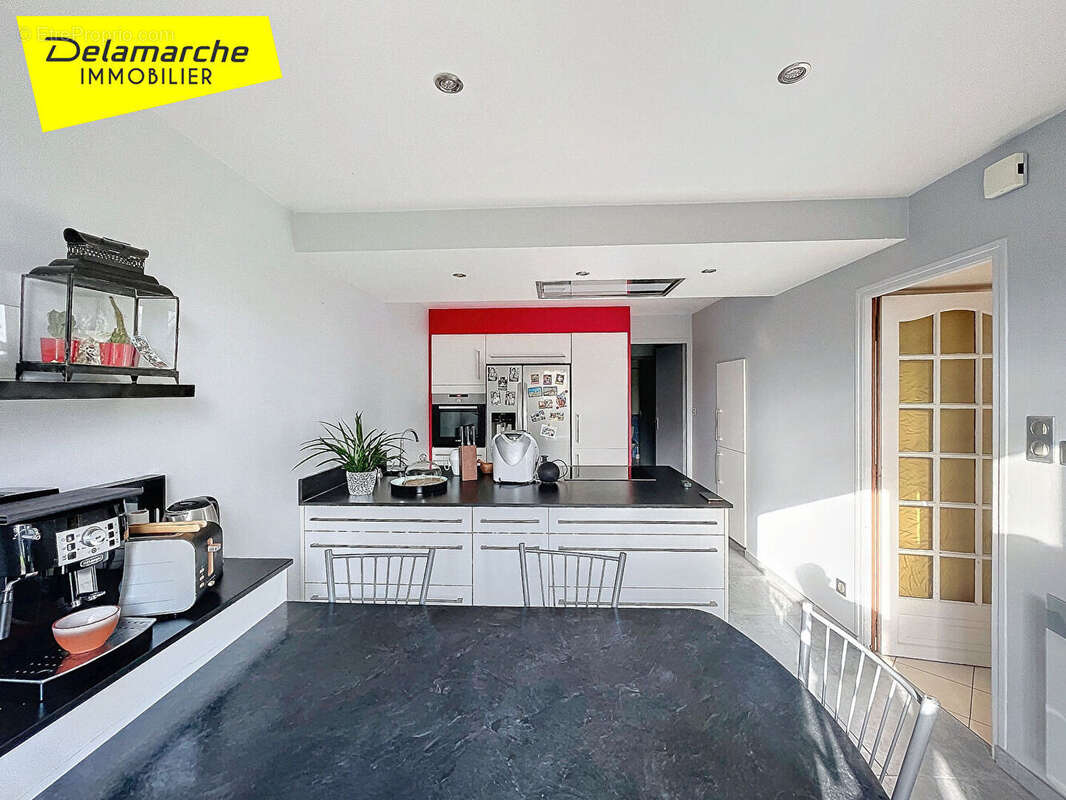 Maison à LA CHAISE-BAUDOUIN