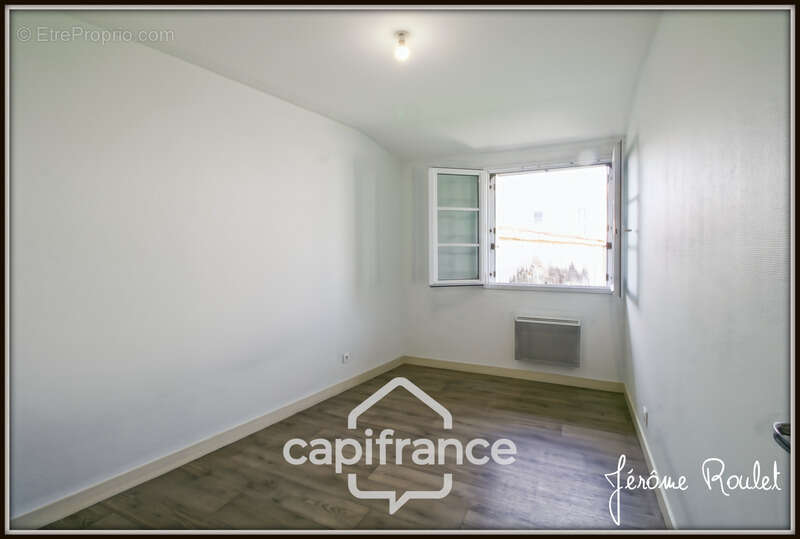 Appartement à NEUVILLE-DE-POITOU