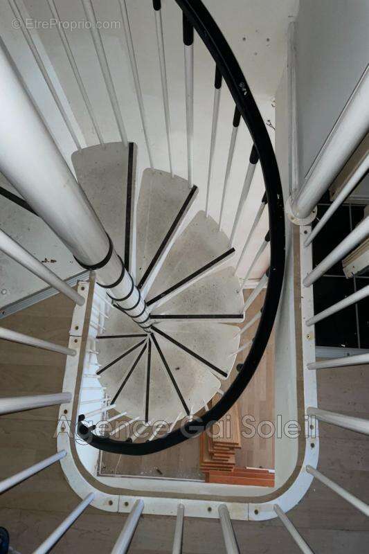 Maison à NISSAN-LEZ-ENSERUNE