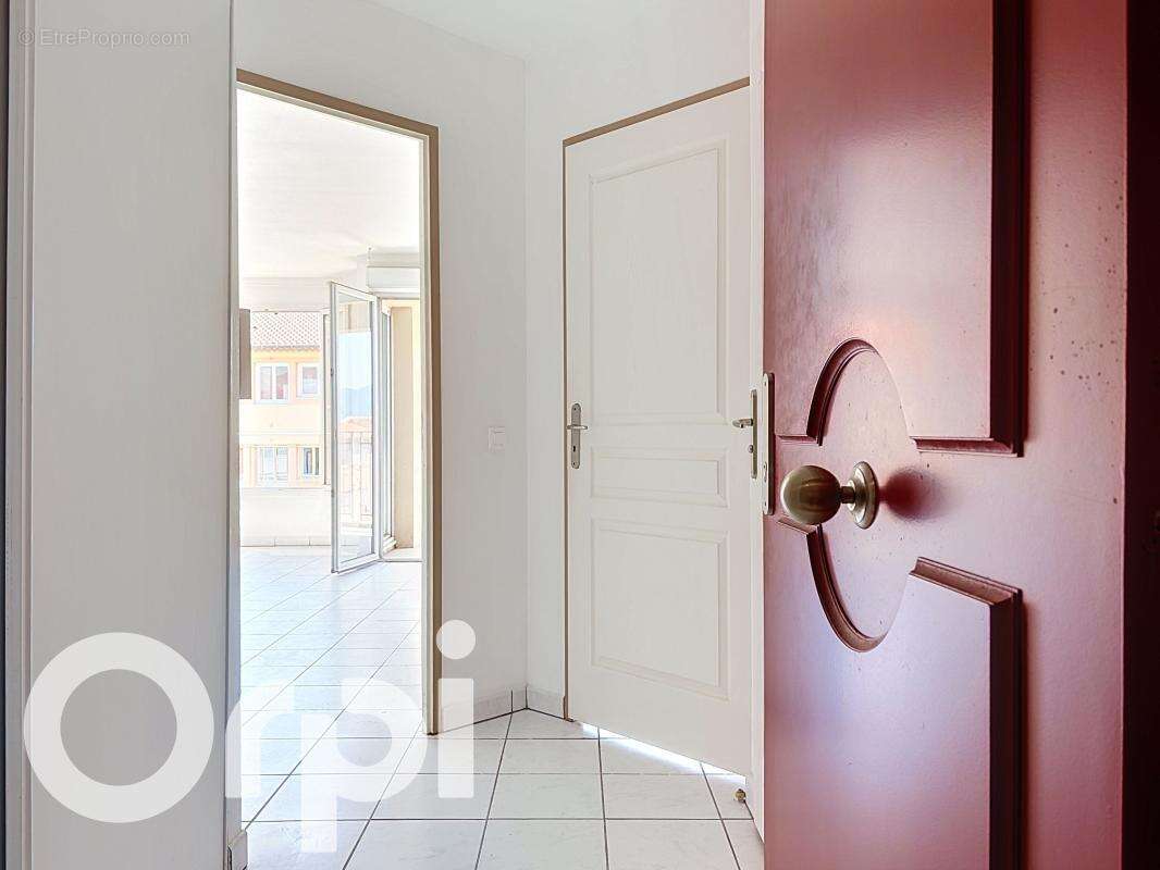 Appartement À Vendre Puget sur Argens Résidence VILLA D'ARGENS - photo 3