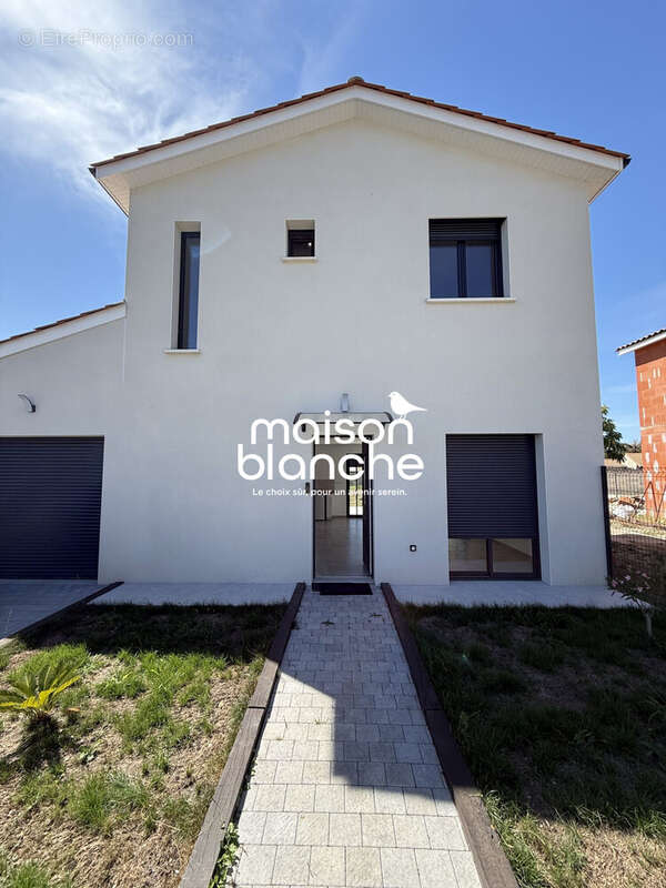 Maison à SAINT-DENIS-DE-PILE