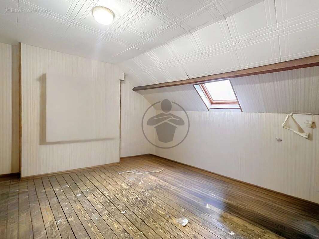 Maison à SAINT-QUENTIN