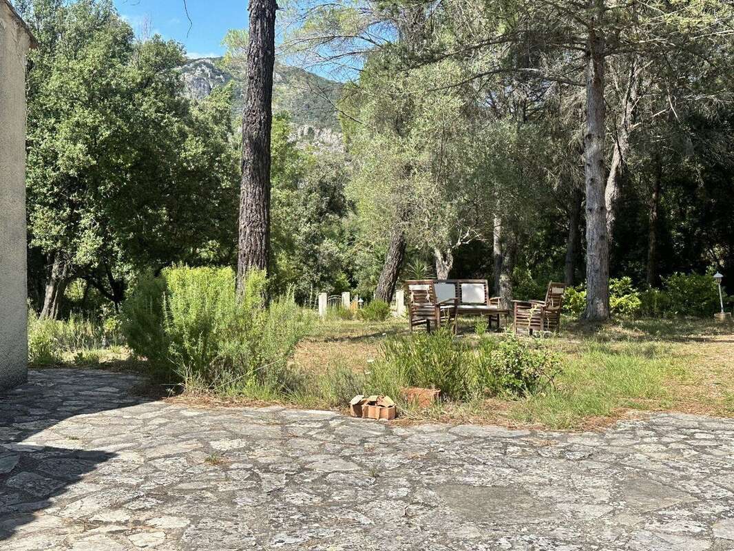 Photo 2 - Maison à CLERMONT-L'HERAULT