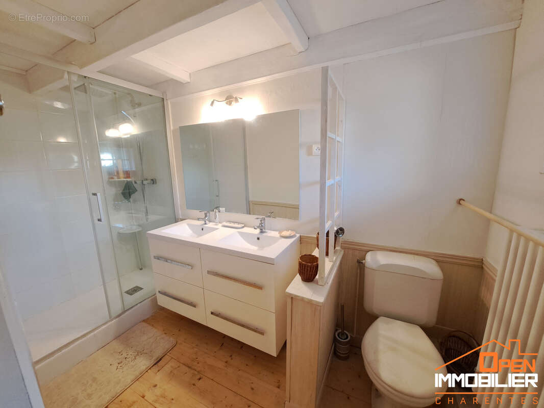 Maison à CRITEUIL-LA-MAGDELEINE