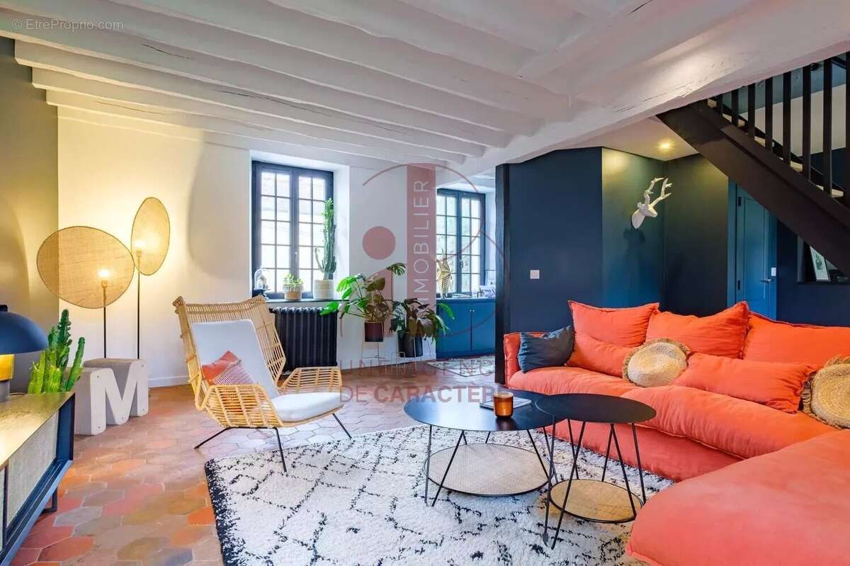 Maison à VULAINES-SUR-SEINE