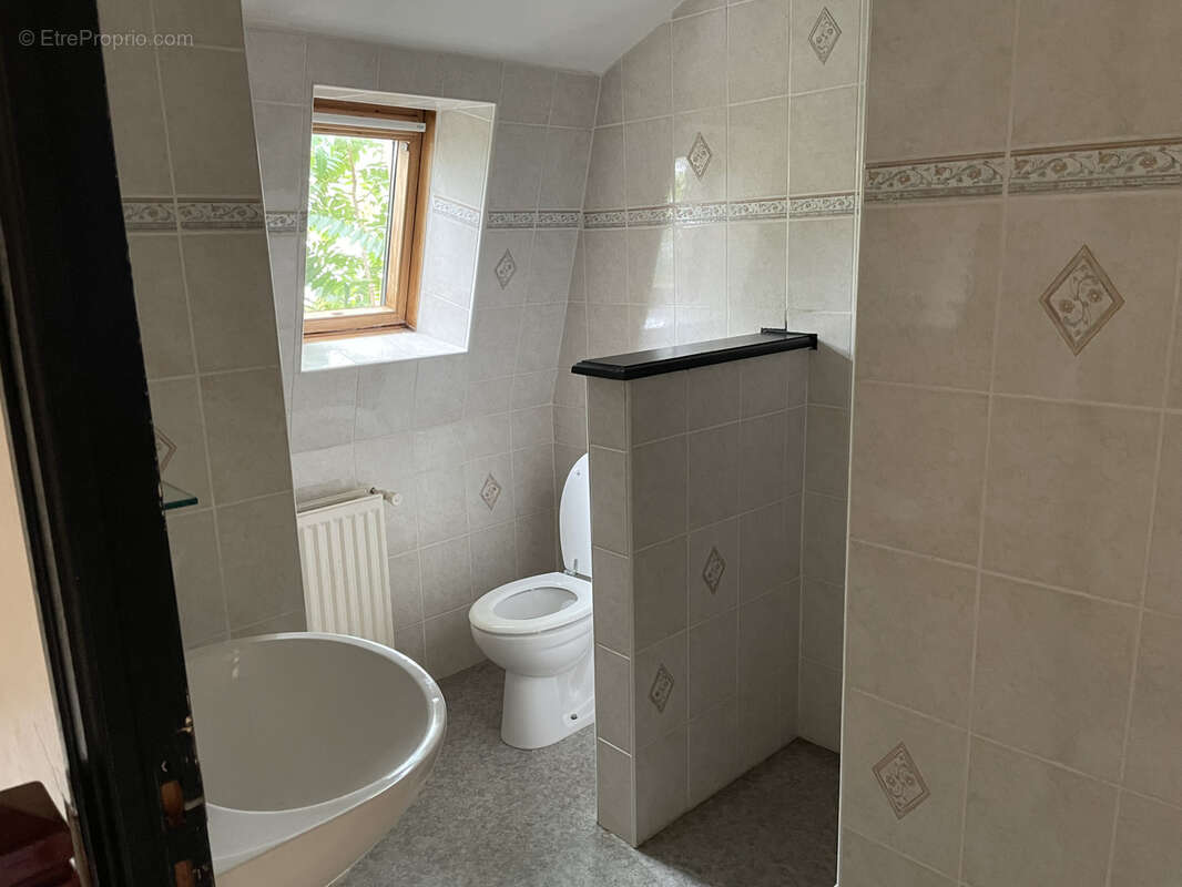 Investissement d'exception   immeuble de rapport pres de 12% de rentabilité - chatellerault centre - diversifi - photo 3
