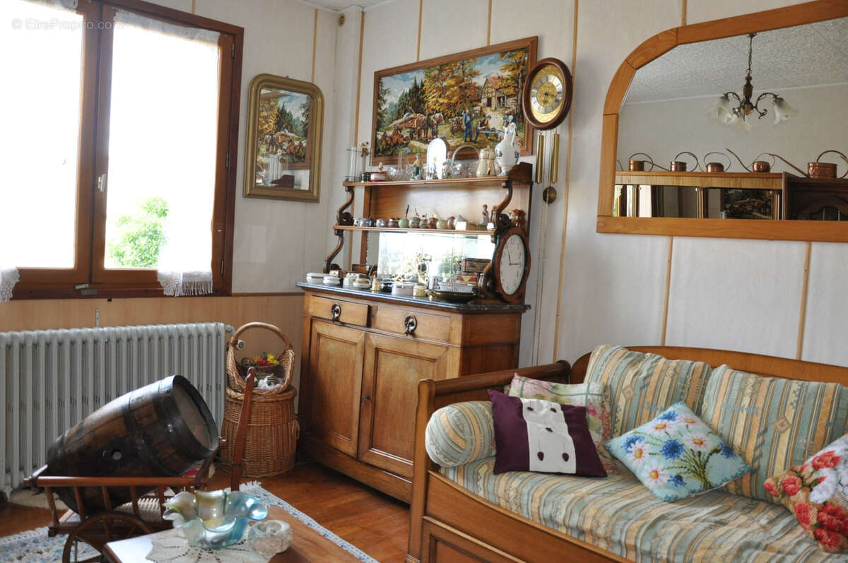 VENTE EN VIAGER OCCUPE, Beau pavillon de 1966, avec 4 chambres, grand jardin paysager et vues superbes... - photo 25
