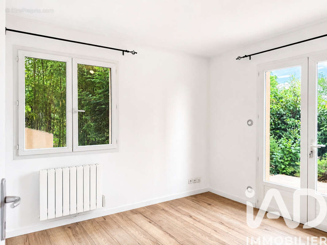 Photo 4 - Appartement à SAINT-GENIS-LAVAL
