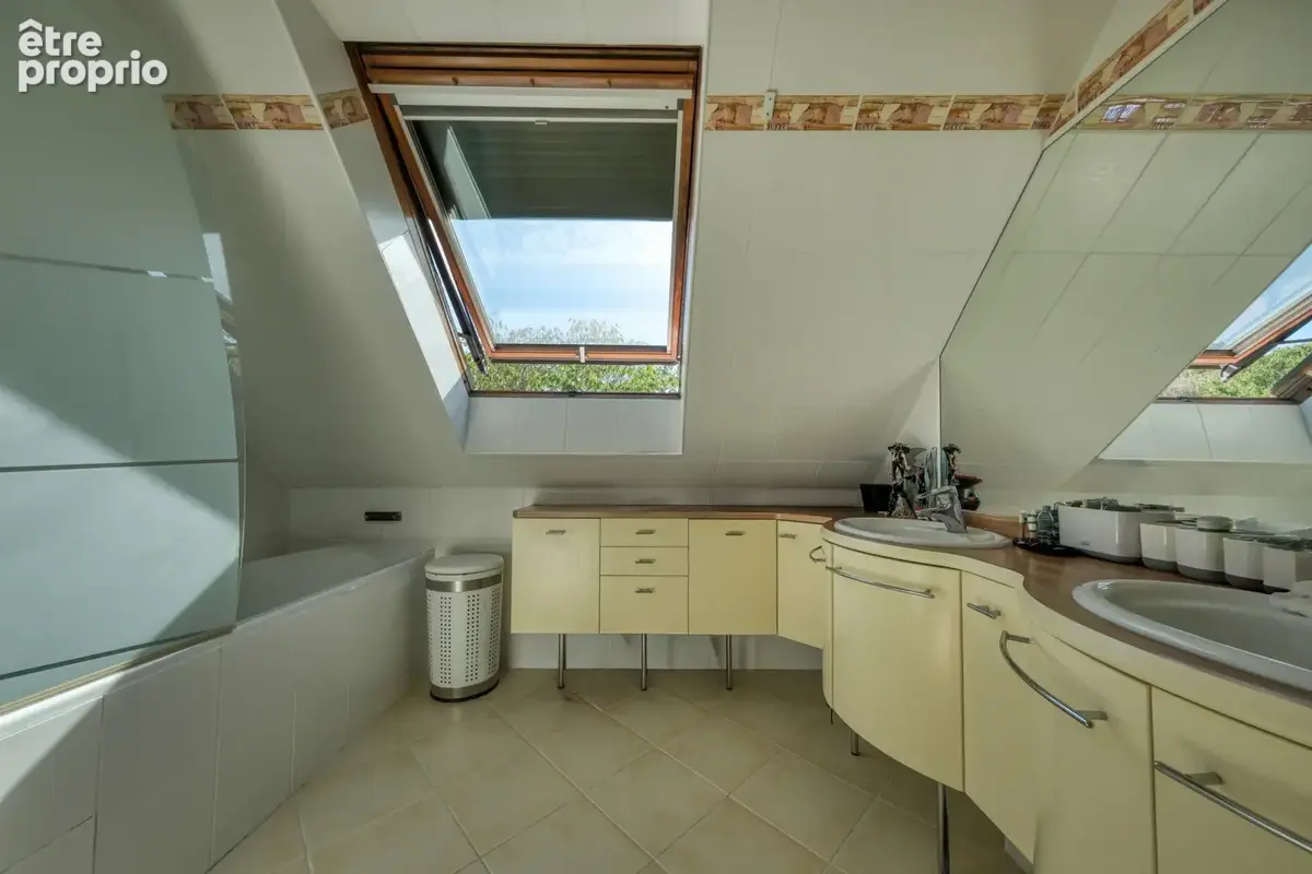 Maison 6 pieces - 4 chambres - vie de plain pied - terrain de 660m2. - photo 15
