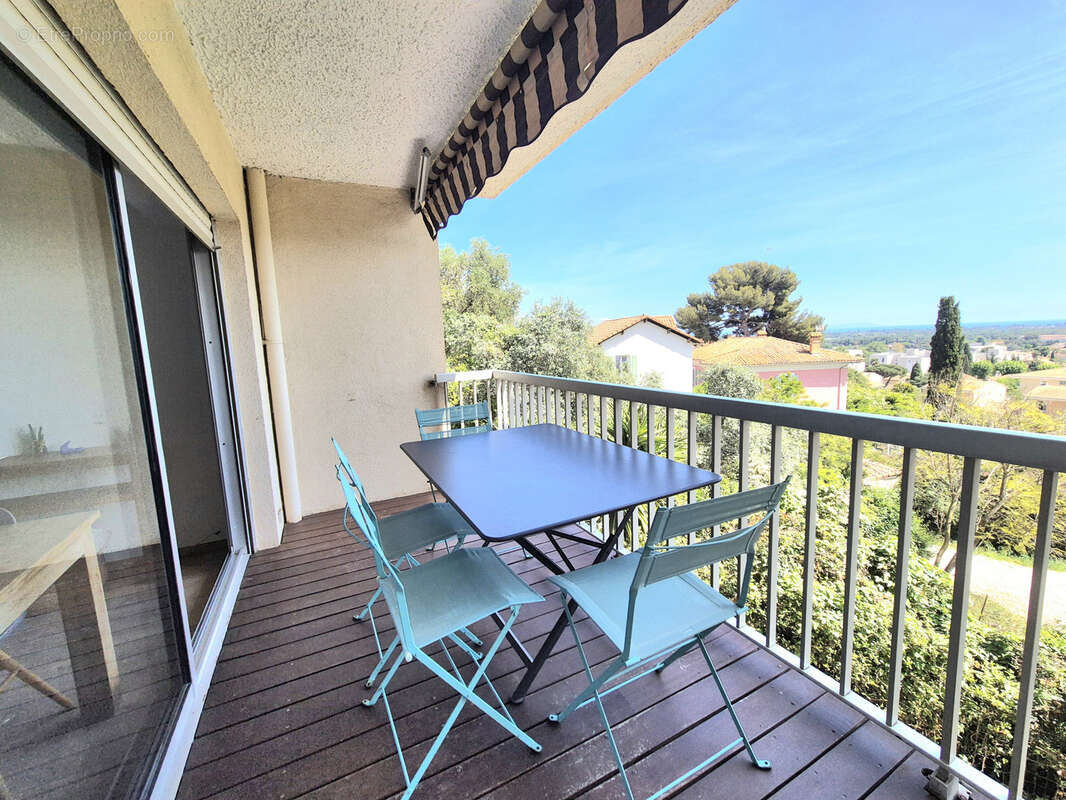 Appartement à HYERES