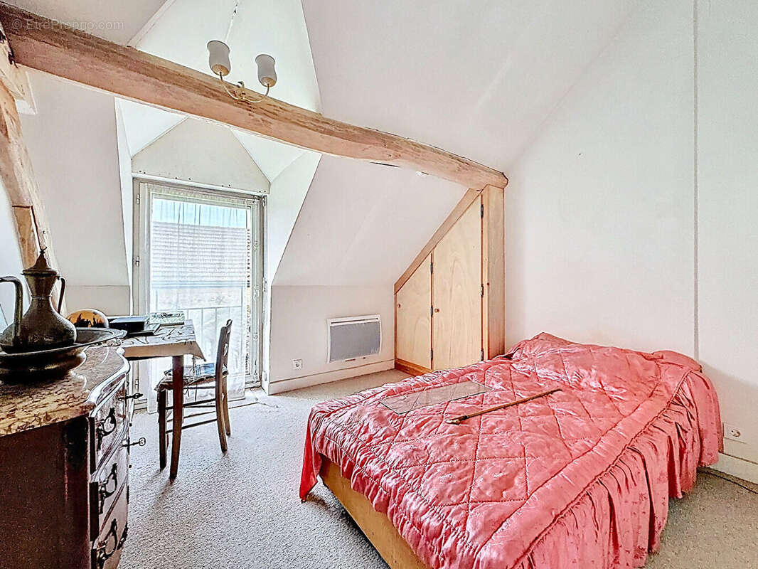 Maison à VER-LES-CHARTRES