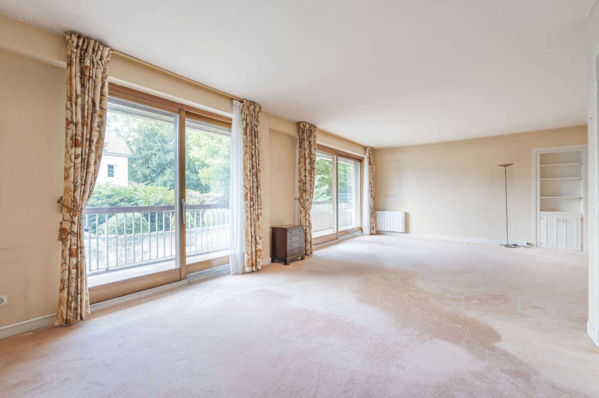 Appartement à GARCHES